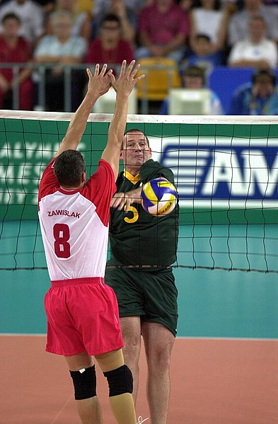 File:251000 - Standing volleyball Greg Hammond spikes - 3b - 2000 Sydney match photo.jpg