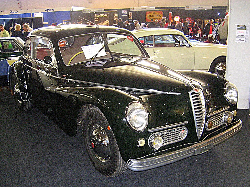 1023px Alfa Romeo_6C 2500 GT