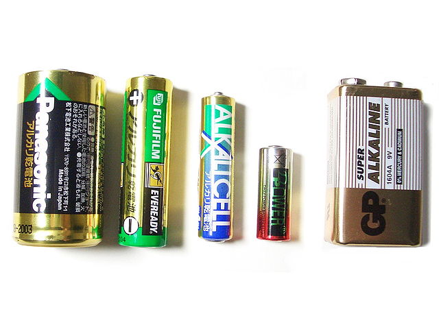 AAA battery - Wikipedia