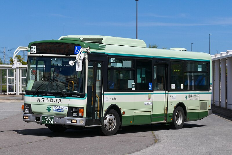 File:Aomori-City-Bus 724.jpg