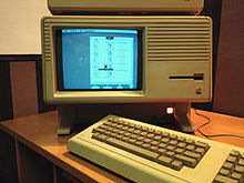 Apple Lisa running Lisa OS Apple Lisa (Little Apple Museum) (8032162544).jpg