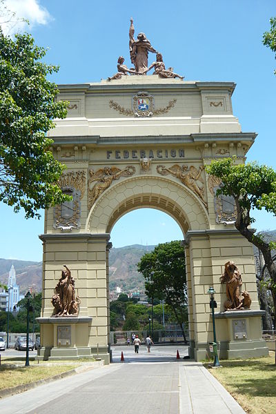 File:Arco de la Federacion.JPG