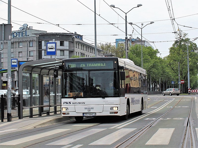 File:Autobus PKS Szczecin, linia nr 801.jpg