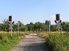 Level crossing with steady lights