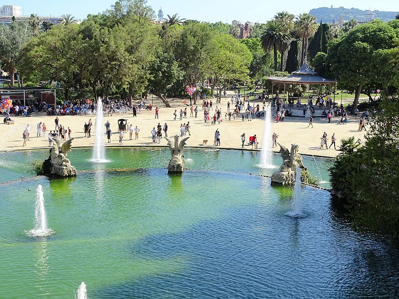 File:Barcelona Parc de la Ciutadella Font de la Cascada 08.jpg