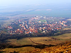 Melihat dari Bavory dari Stolová hora