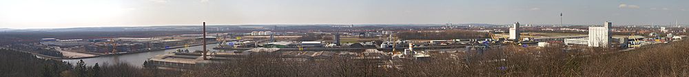 Bayernhafen Nürnberg Panorama.jpg