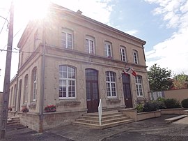 The town hall in Bazailles
