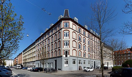 A typical street corner in Frederiksberg