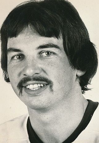 <span class="mw-page-title-main">Bill Mikkelson</span> Canadian ice hockey player