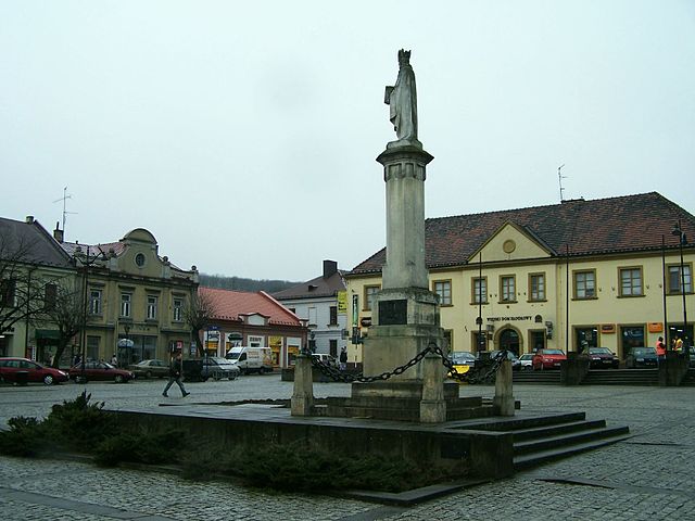 כיכר העיירה