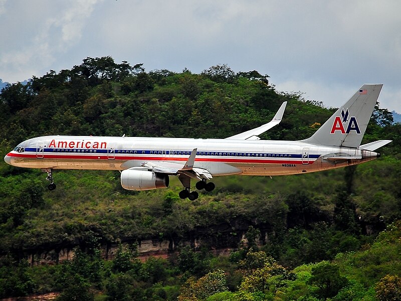 File:Boeing 757-223, American Airlines JP7451253.jpg