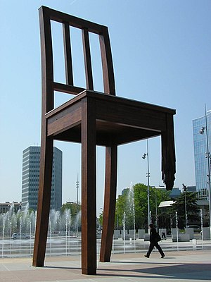 Daniel Berset, "Broken Chair", 1997, Geneva