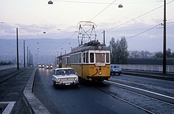 F típusú villamos az Árpád hídon 1979-ben