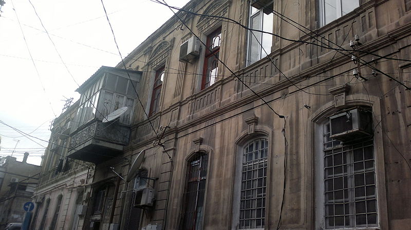 File:Building on Alovsat Guliyev Street 33.jpg