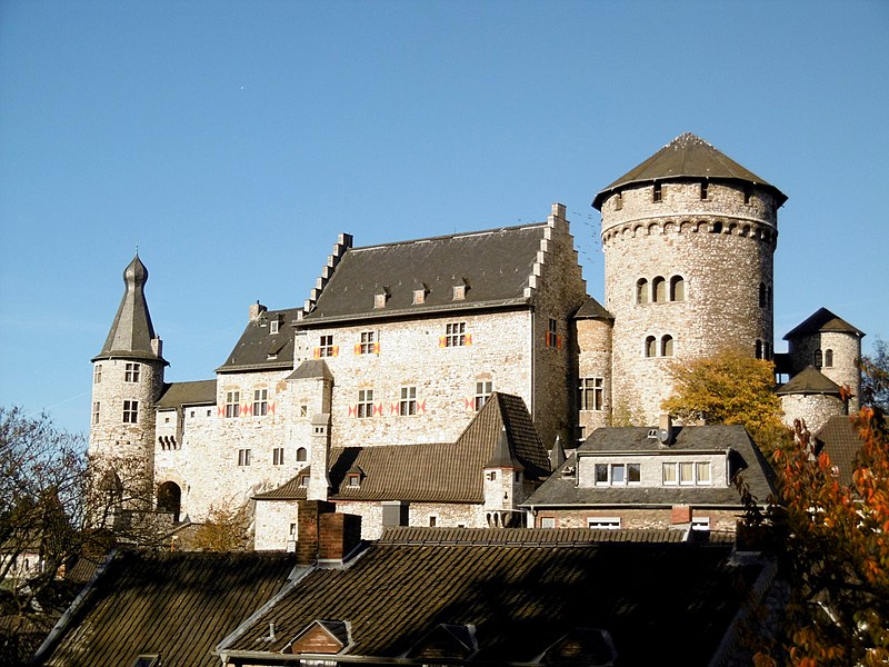 File:Burg Stolberg, Südseite, (5).JPG