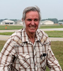 Burt Rutan - Cropped.JPG