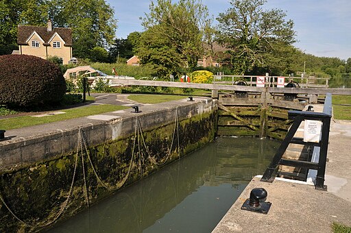 Buscot Lock - geograph.org.uk - 2422397