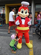 Jollibee mascot in Trece Martires, Cavite CPCCTMCHjf0077 01.JPG