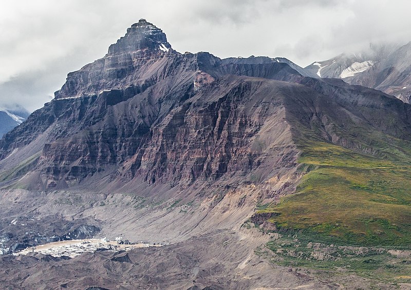 File:Castle Mountain in Alaska.jpg