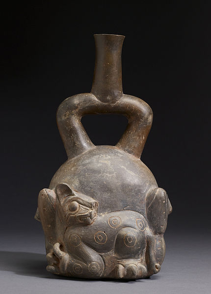 File:Chavín - Feline-and-Cactus Stirrup Vessel - Walters 482832.jpg