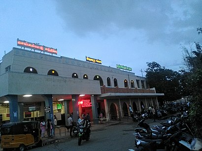 How to get to Louis Philippe Factory Outlet in Chengalpattu by Bus or Train?