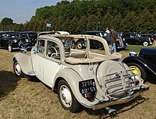 Citroën Traction Avant découvrable.jpg