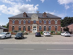 Clastres (Aisne) mairie.JPG