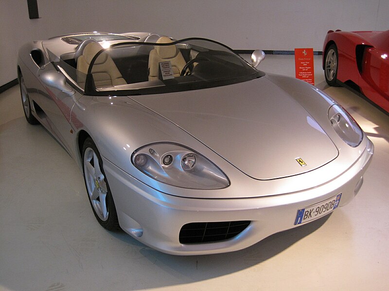 File:Collection car Musée Ferrari 037.JPG