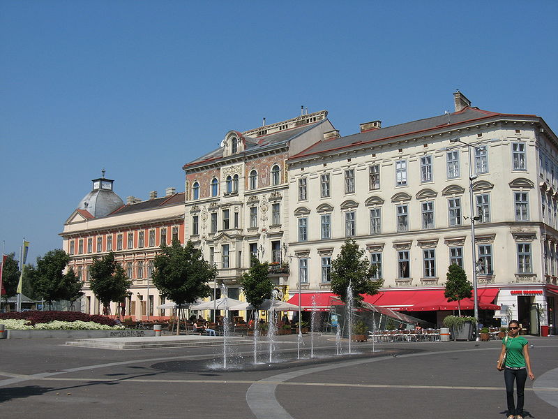 File:Columbusplatz 03.JPG