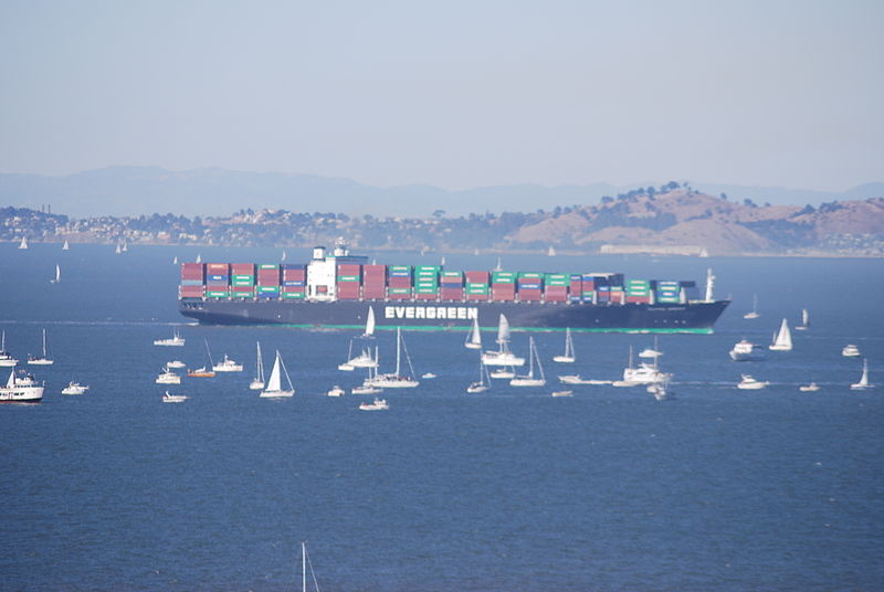 File:Container ship, heading for Oakland (5063869493).jpg