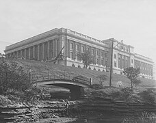El edificio en 1910