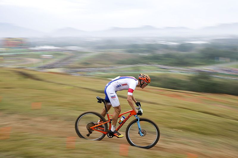 File:Cycling at the 2016 Summer Olympics – Men's cross-country 08.jpg