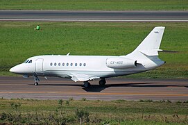 Dassault Falcon 2000 Rafael Luiz (15008493659).jpg