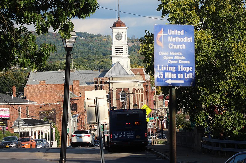 File:Daytime view of Broad Street in Waterford, New York.jpg