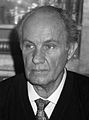 24 aprilie: Dinu C. Giurescu, istoric român