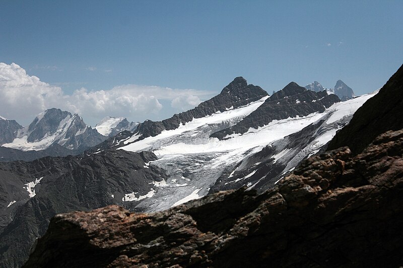 File:Donguz-Orun glacier and mountain of Main Caucasus ridge.jpg