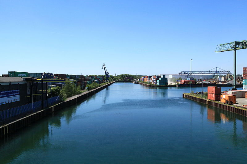 File:Dortmund - Südhafen + Kanalhafen (Kanalbrücke Sunderweg) 01 ies.jpg