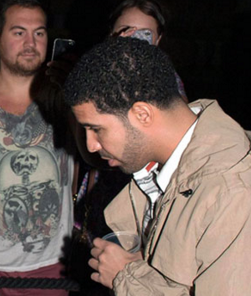 File:Drake at Tup Tup Palace.png