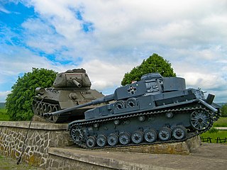 PzKpfw IV Ausf J. Монумент на месте боёв за Дуклинский перевал. Свидник. Словакия.