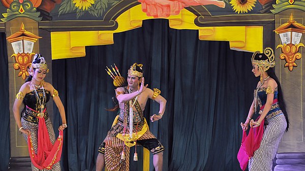 King Duryodana in a wayang wong performance in Taman Budaya Rahmat Saleh, Semarang, Jawa Tengah, Indonesia