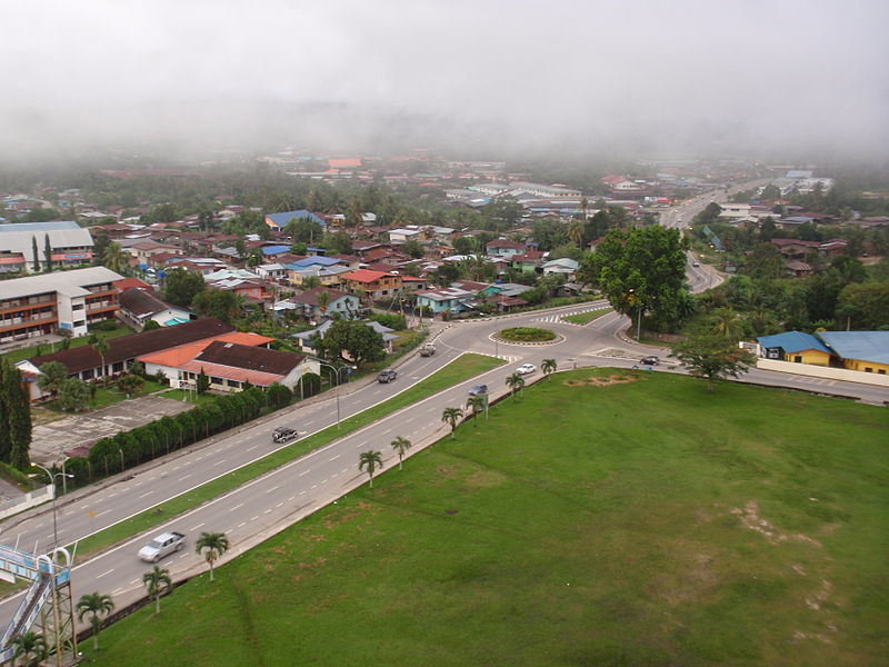 File:Early Morning Mist Over Keningau.jpg