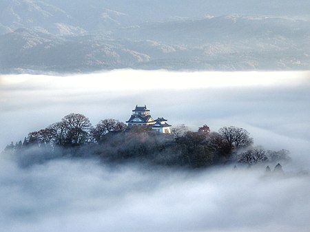 雲海に浮かぶ越前大野城の写真