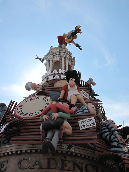 File:FALLAS DE VALENCIA9.jpg