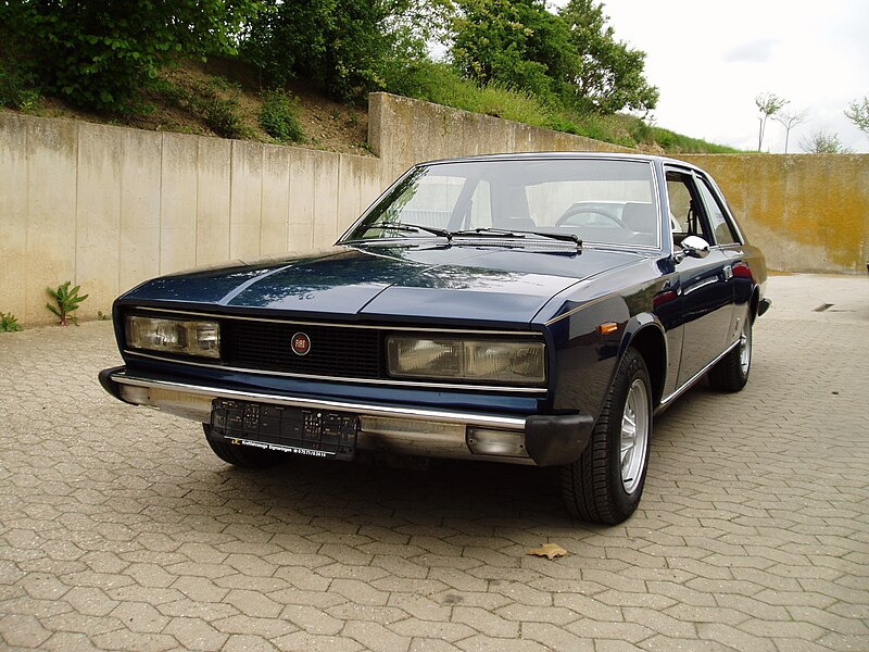 File:Fiat 130 Coupé 1972.JPG