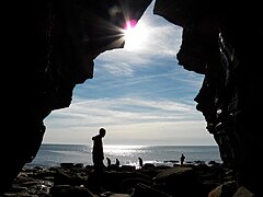 Höhle an der Fleswick Bay