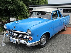 Ford Mainline Coupe Utility V8 de 1954.