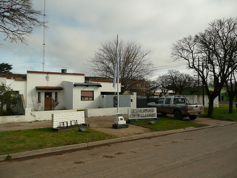 File:Fortín Olavarría - destacamento de policía 1 frente.JPG