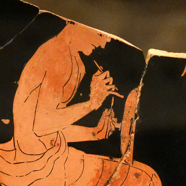 File:Fragmentary kylix depicting a painter decorating a kylix by the Antiphon painter MfA Boston cut-out.jpg