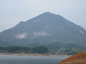 A légi felvétel a Furong-hegyre.